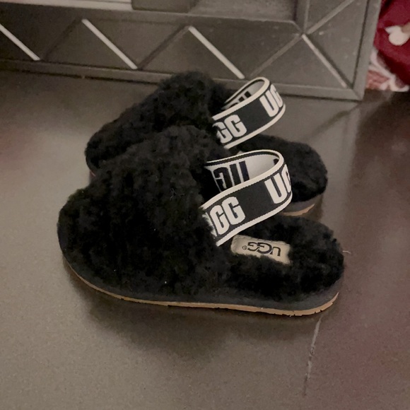 black uggs size 6